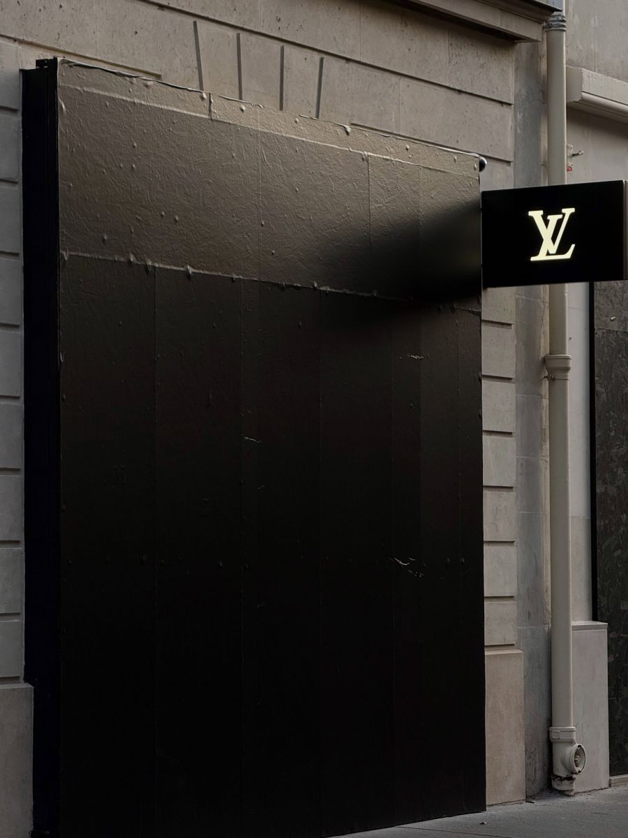 Louis Vuitton Store, Paris, 2026